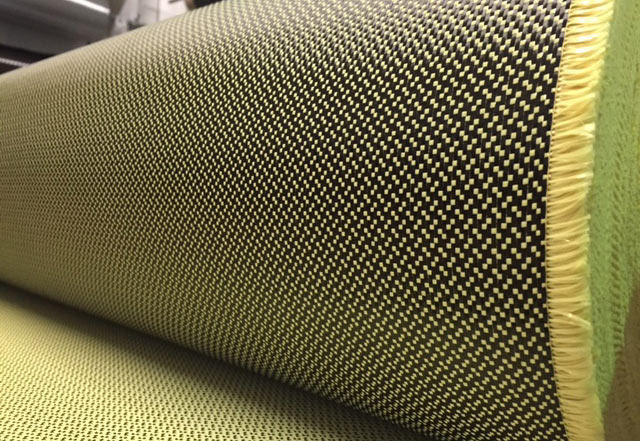 2x2 Twill Carbon Aramid Fabric Woven Yellow Kevlar Hybrid Para